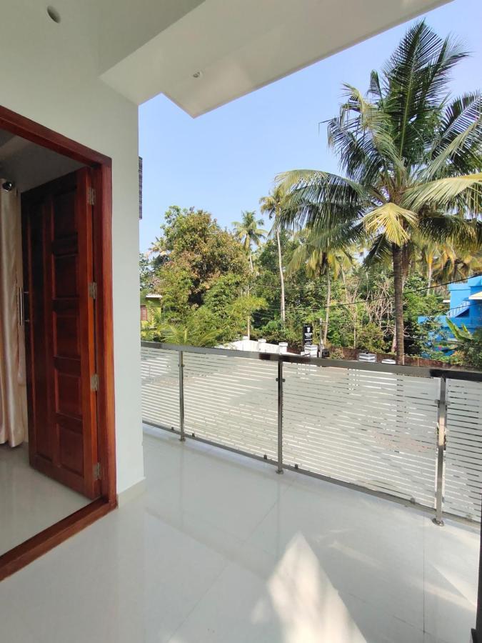 White House Residency Hotell Varkala Exteriör bild