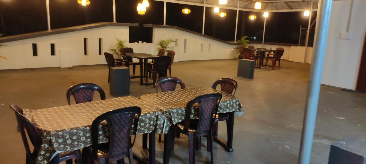 White House Residency Hotell Varkala Exteriör bild