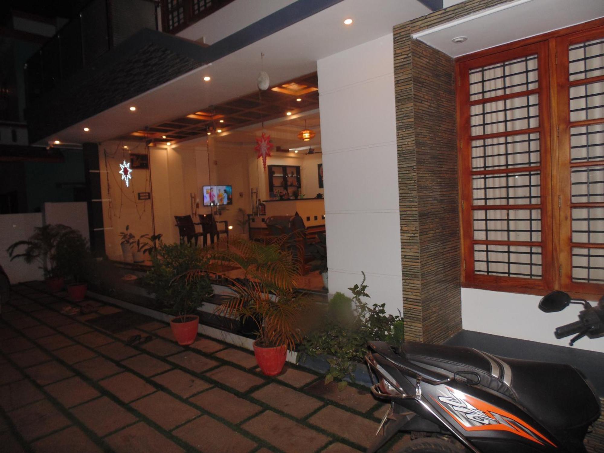 White House Residency Hotell Varkala Exteriör bild